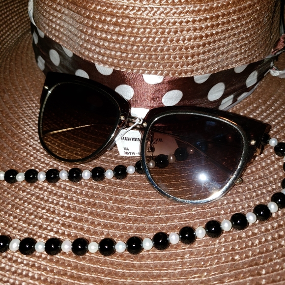 SOLD NWT Demi Lovato DIFF Sunglasses - Picture 2 of 7